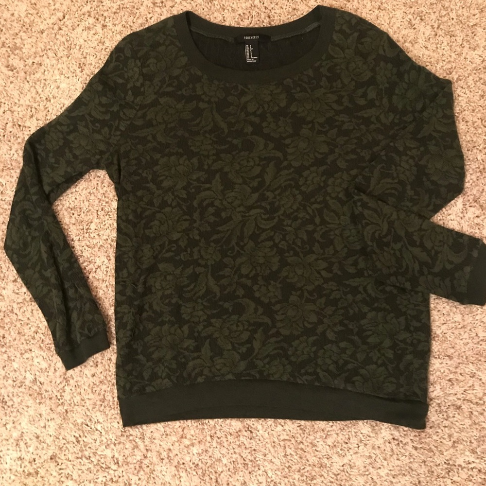 Great layer long sleeve floral top